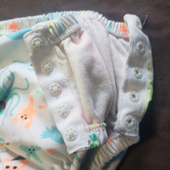 Reusable Swim Diaper Sea Animal Theme Elastic Waist Snaps Sea Me Swim 12 Month - Picture 3 of 4